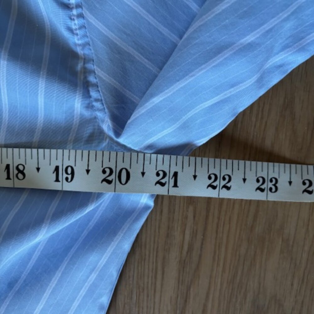 ASTR The Label Y2K Blue Stripe Long Sleeve Oversized Cropped Shirt EUC S - Picture 4 of 5